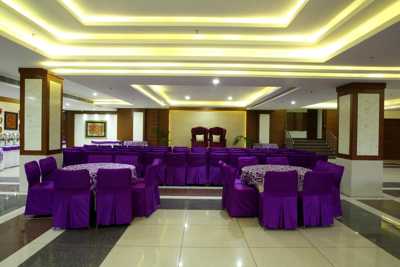 Grand Hotel Nawanshahr Nawāshahr المظهر الخارجي الصورة
