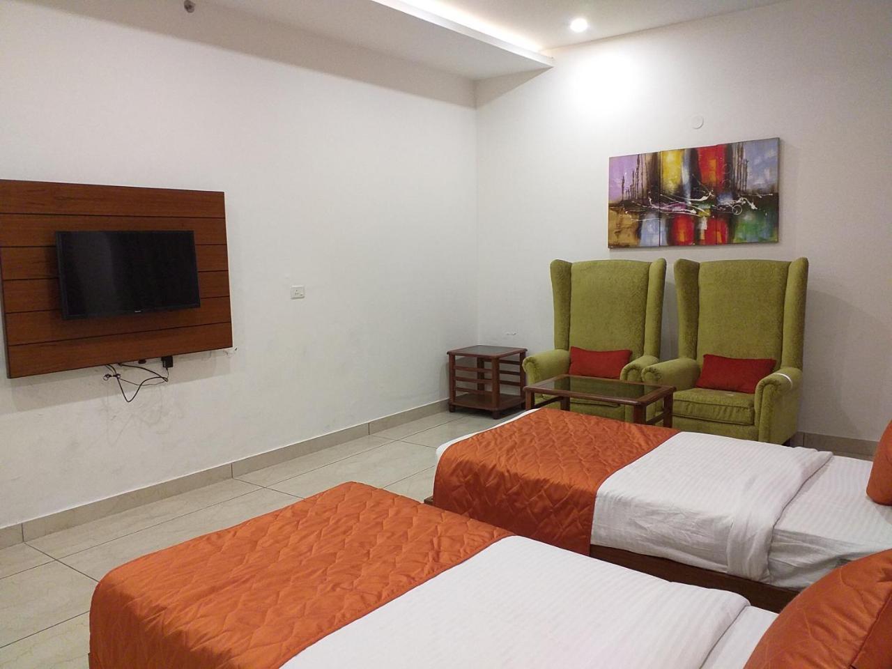 Grand Hotel Nawanshahr Nawāshahr المظهر الخارجي الصورة