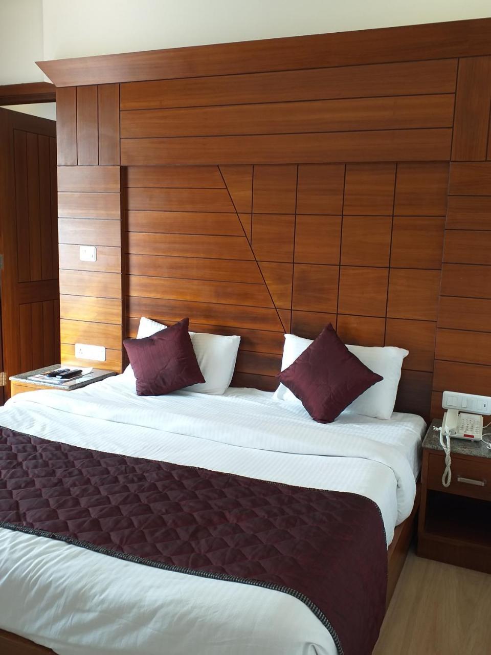 Grand Hotel Nawanshahr Nawāshahr المظهر الخارجي الصورة