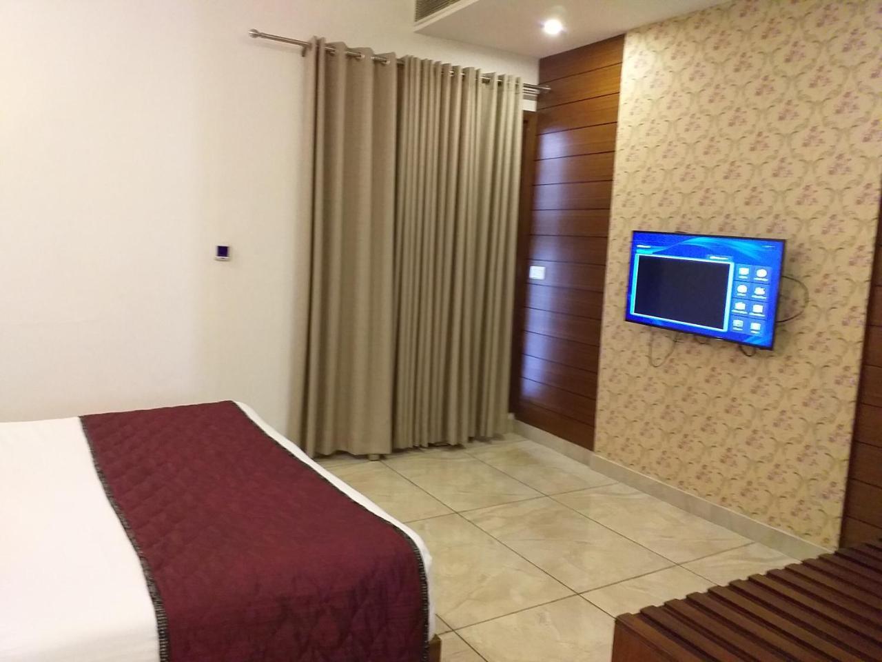 Grand Hotel Nawanshahr Nawāshahr المظهر الخارجي الصورة